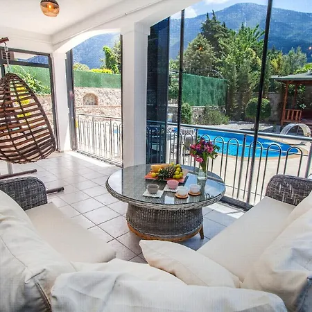 Oludeniz Ovacik Bolgesinde 3 Yatak Odali Villa