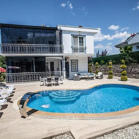 Oludeniz Ovacik Bolgesinde 3 Yatak Odali